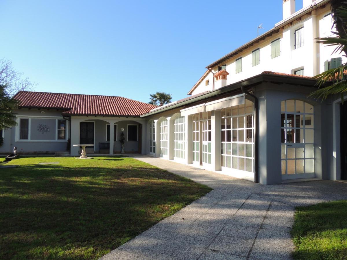 Ginkgo Guest House Ronchis Exterior photo